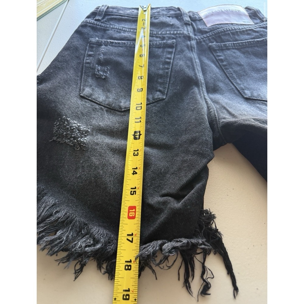One Teaspoon Bandits Denim Shorts Black Distressed Raw Hem Size 24 NWT - Picture 8 of 8